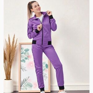 Royal Thread woman Jogging tracksuit, size large. NEW WITHOUT TAGS